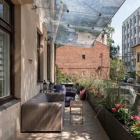 M Terrace Apartment *