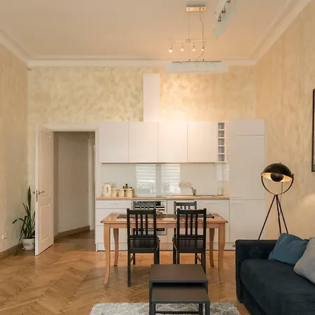 Apartment M Terrace - Spacious Center With Free Parking